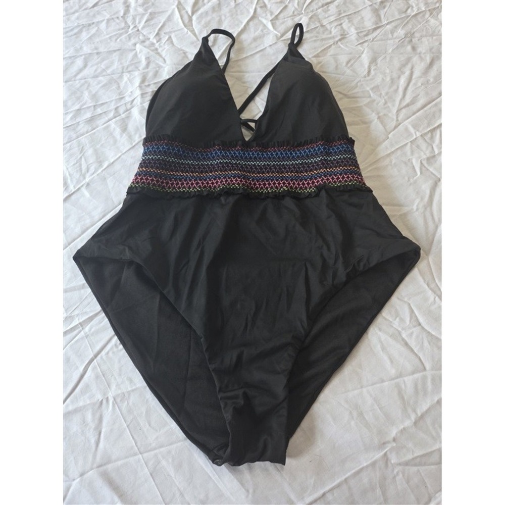 NWOT Bar III S Smocked Black Deep V 1PC Swimsuit 130804 - Picture 5 of 5